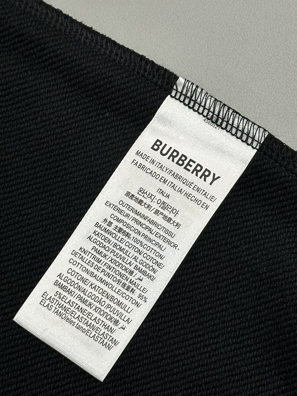 ブランドパーカー着用イメージ